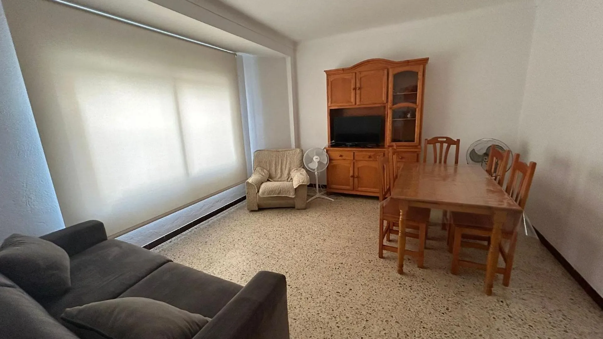 Apartamentos Playa La Perola Roses 0*,  Spain